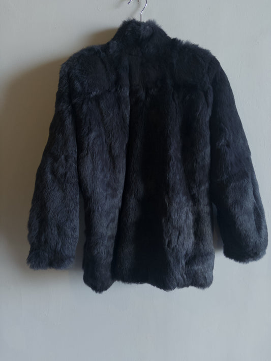 Abrigo piel de oso negro (M)