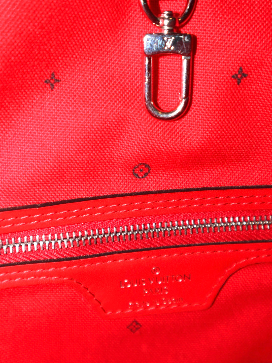 Louis Vuitton Neverfull MM escale
