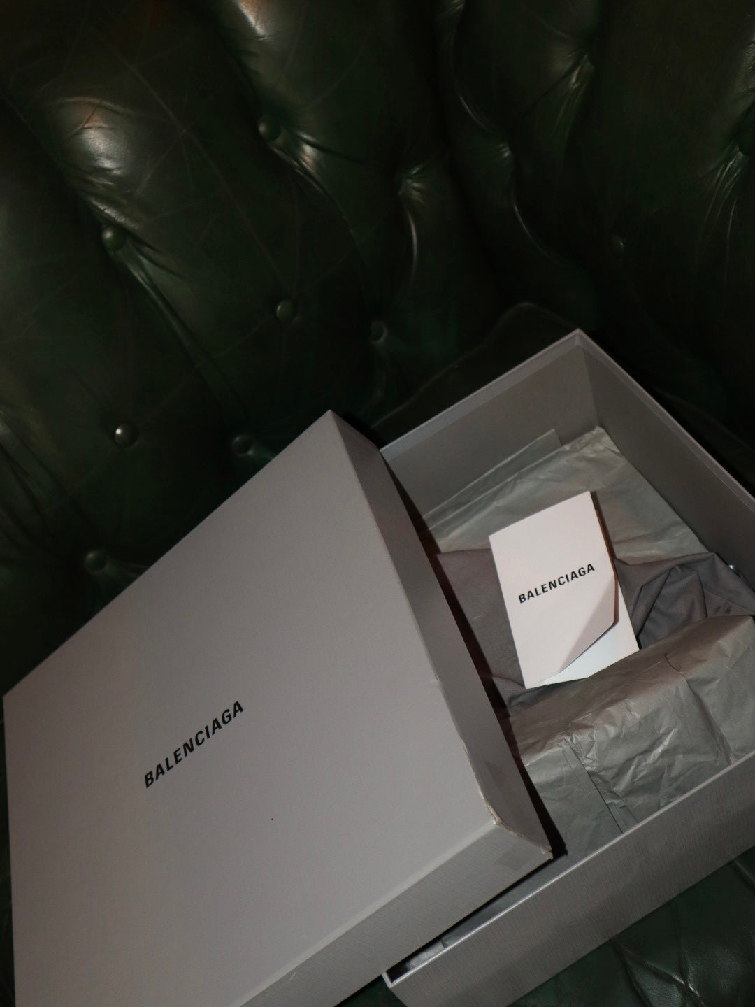 Balenciaga Le cagole bucket