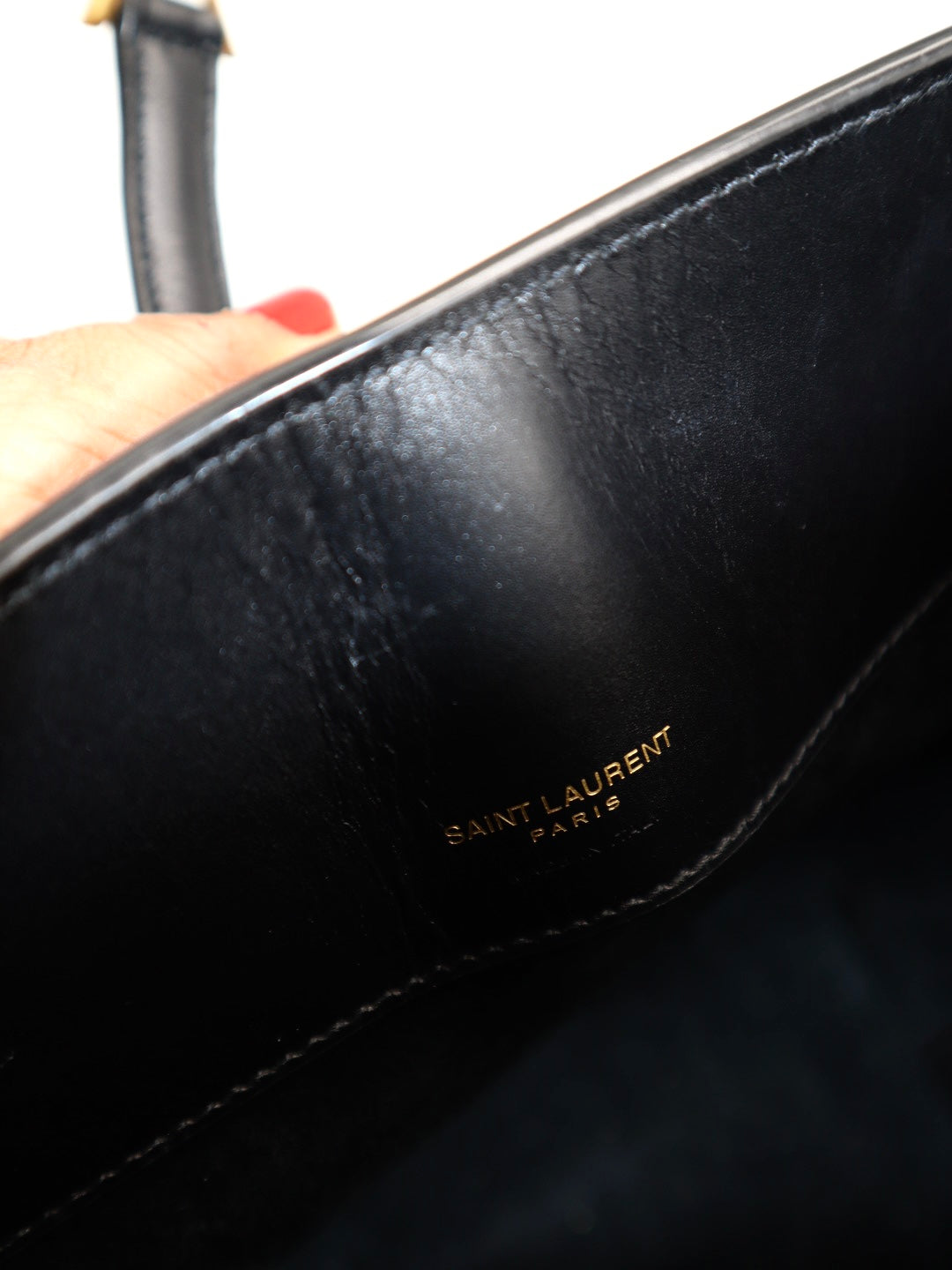 Bucket Saint Laurent Le37