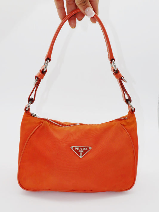 Prada de Nylon naranja
