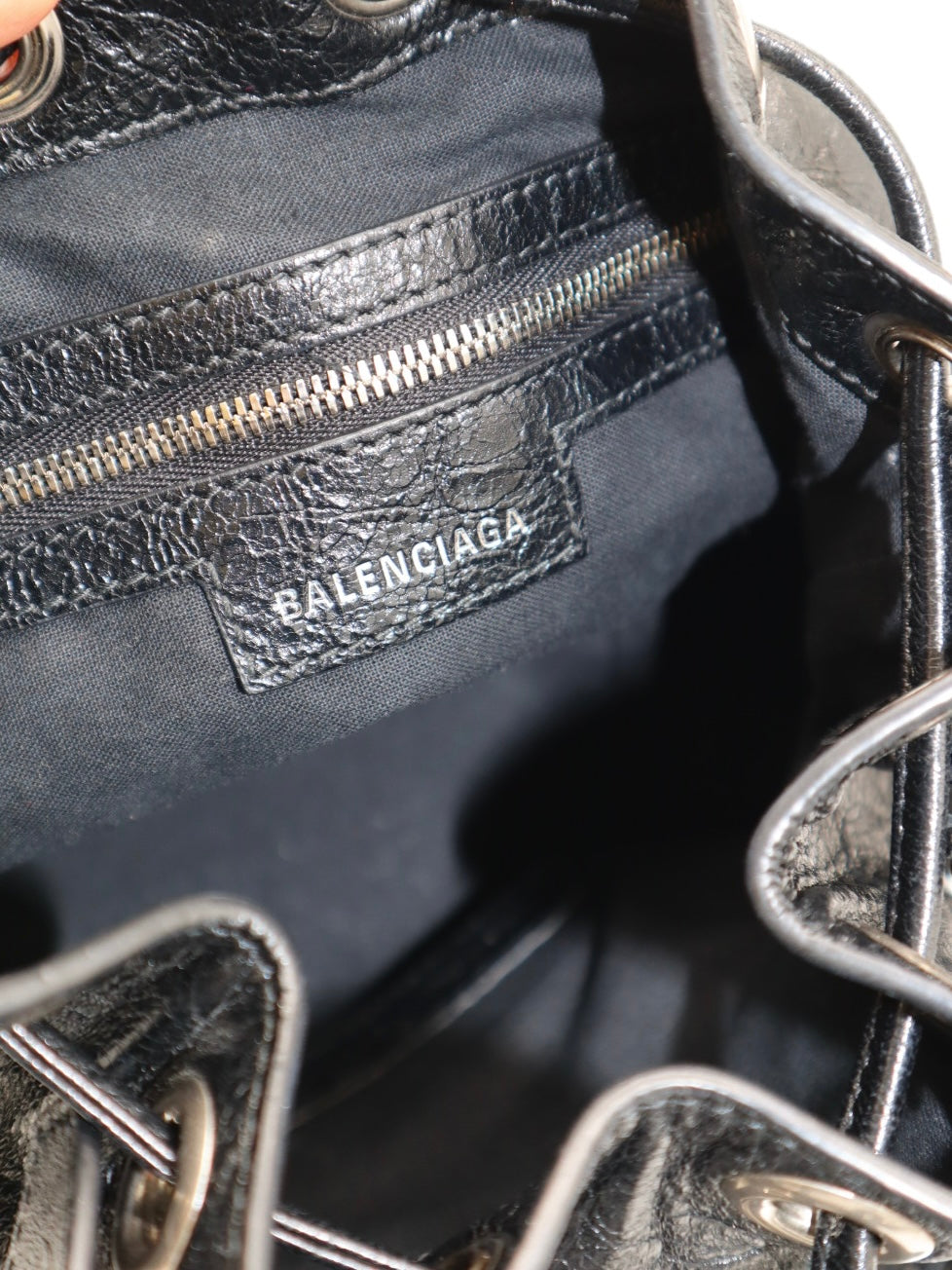 Balenciaga Le cagole bucket