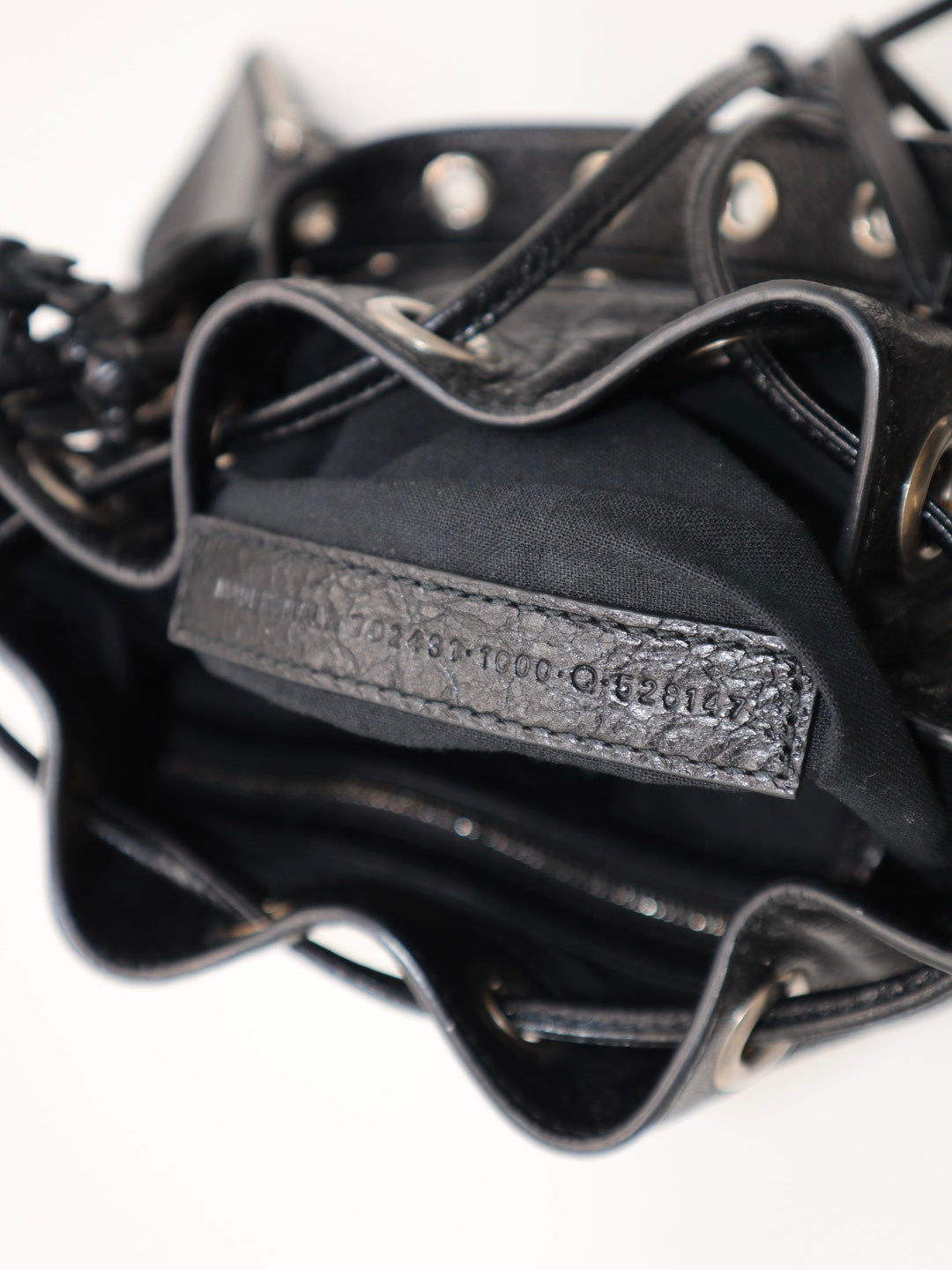 Balenciaga Le cagole bucket