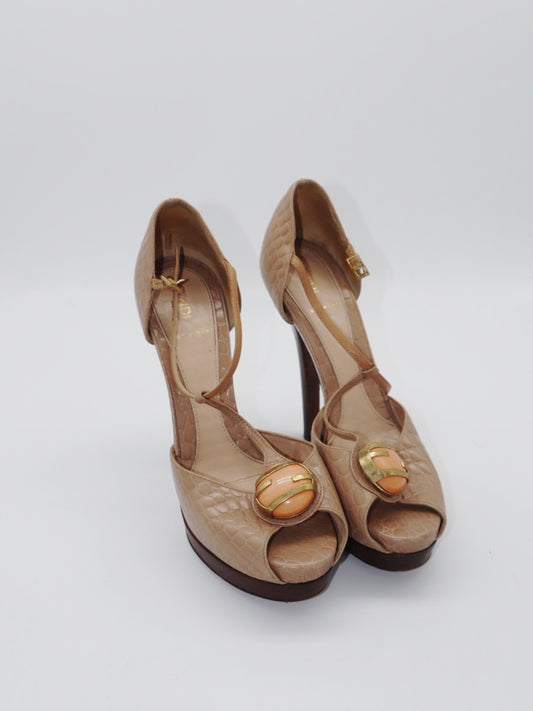 Zapatillas Fendi (39eur)