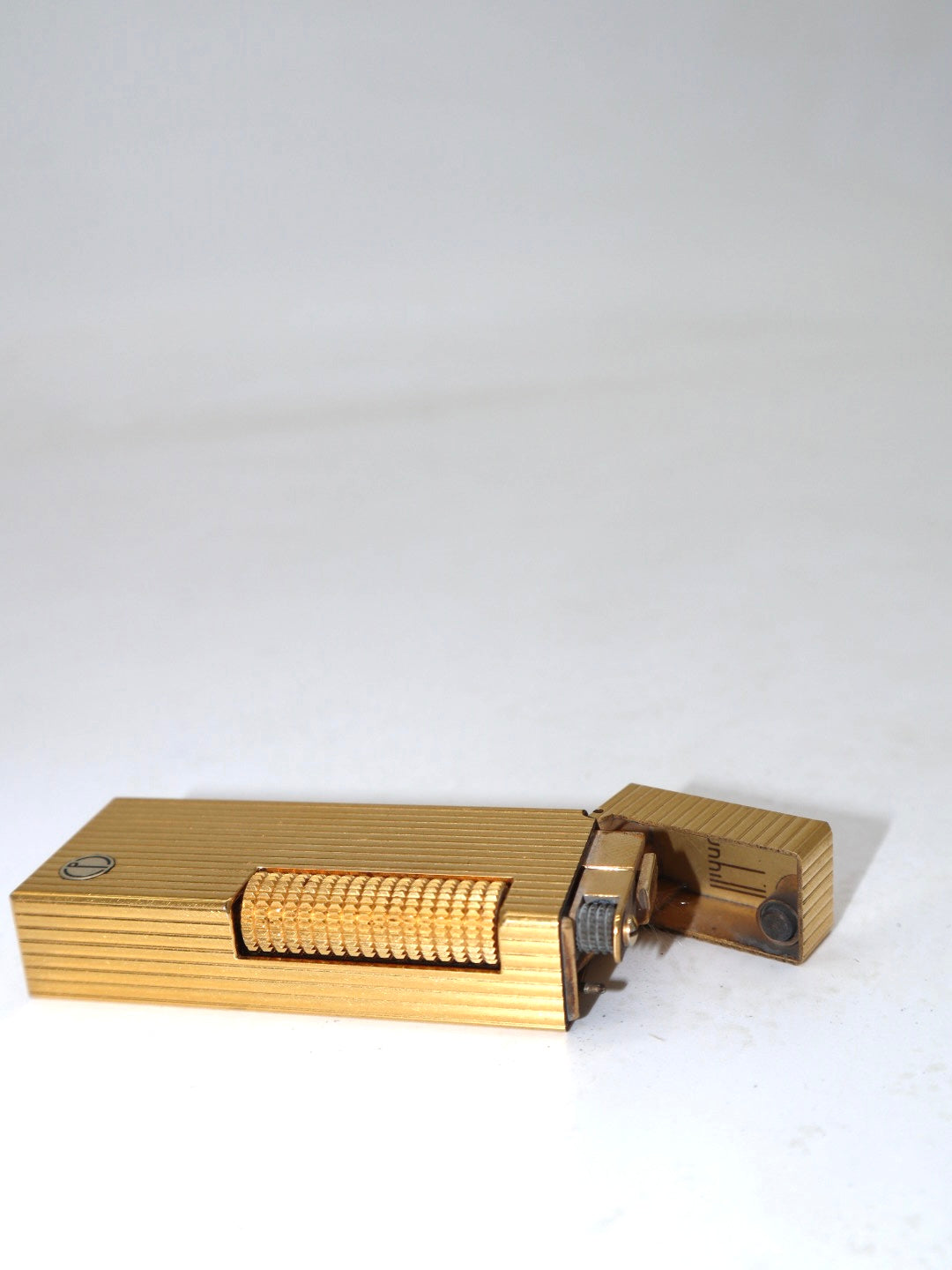 Encendedor Dunhill (baño de Oro 18 k)